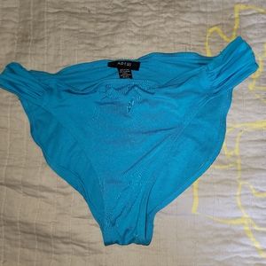 apt. 9 size 8 bikini bottoms *free w/purchase